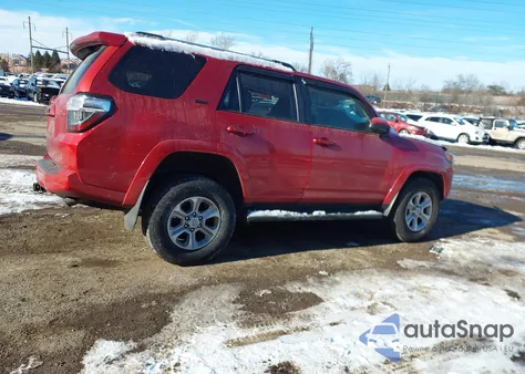 2021 Toyota 4Runner Sr5 из США, поврежденный, VIN JTEMU5JRXM5925101